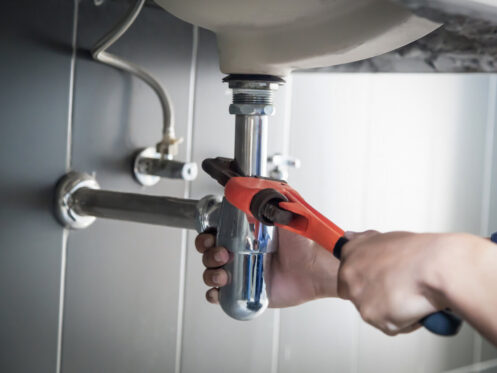 why do water pipes make noise